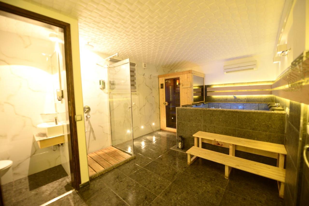 Villa Dijana - Pool, Spa, Outdoor Kitchen Beograd Eksteriør billede